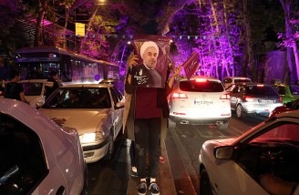 جشن هواداران روحانی در نقاط مختلف ایران