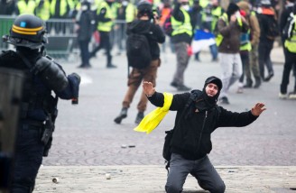 فریاد جلیقه های زرد پاریس