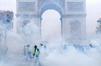 فریاد جلیقه های زرد پاریس