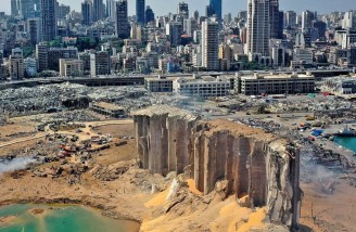 بیروت در میانه آتش و دود و خاکستر