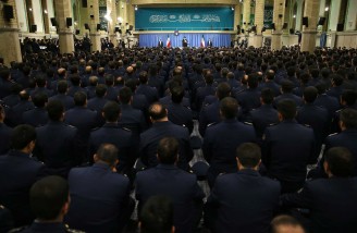 دیدار فرماندهان و کارکنان نیروی هوایی ارتش با رهبر انقلاب