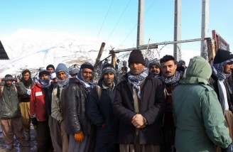 یک روز در کنار کولبران تمرچین 