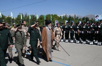 رهبر انقلاب در دانشگاه امام حسین (ع) 