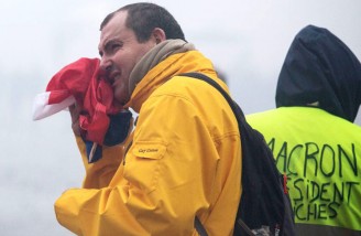 فریاد جلیقه های زرد پاریس