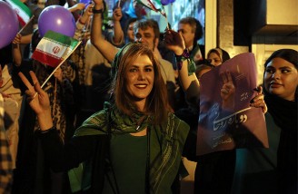 جشن هواداران روحانی در نقاط مختلف ایران