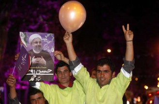 جشن هواداران روحانی در نقاط مختلف ایران