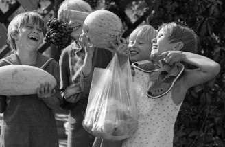کودکان در کودکستانی در تاشکند، سال ۱۹۸۳
