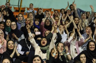 حضور دوباره بانوان در ورزشگاه آزادی