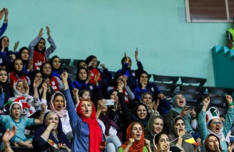 حضور دوباره بانوان در ورزشگاه آزادی