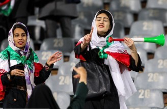 اولین حضور زنان در ورزشگاه آزادی پس از سال ۱۳۶۰ 