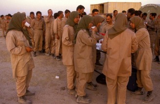 پادگان‌ اشرف| رقص ِ منافقین با ادوات نظامی عراقی ها