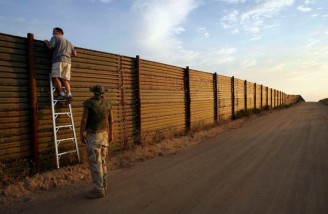 دیوار مرزی مکزیک و ایالات متحده آمریکا