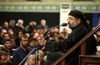 مراسم عزاداری شب عاشورا در حضور رهبر انقلاب