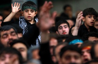 مراسم عزاداری شب عاشورا در حضور رهبر انقلاب