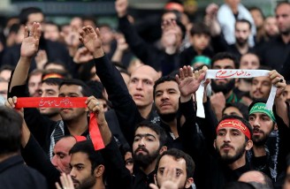 مراسم عزاداری شب عاشورا در حضور رهبر انقلاب