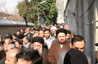  مراسم تشییع سید صادق طباطبایی از حسینیه جماران