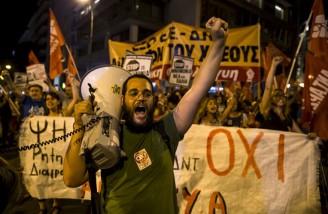 جشن پیروزی در یونان جشن پیروزی در یونان