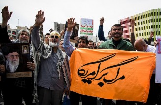 آتش زدن پرچم آمریکا و تذکر به دولت حسن روحانی در تهران