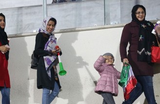 اولین حضور زنان در ورزشگاه آزادی پس از سال ۱۳۶۰ 