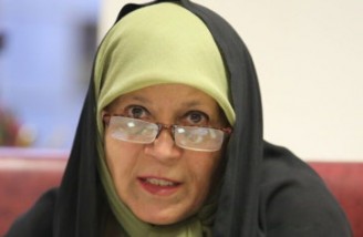 فائزه هاشمی می گوید حتی از مرده پدرش هم می‌ترسند