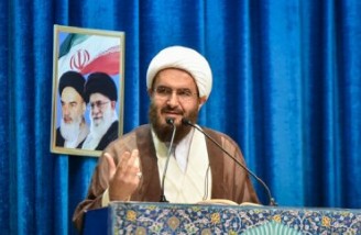 دشمنان برای استحاله هویت امت اسلامی هر روز برنامه تازه‌ دارند