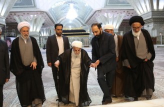  امام خمینی را می توانیم در ردیف انبیاء بنی اسرائیل بدانیم