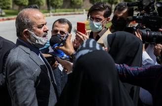 برخی از تصاویر منتشر شده از کشف حجاب در داخل ایران نیست
