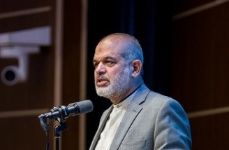 آزادی را در بی حجابی و بی حیایی زنان می‌بینند