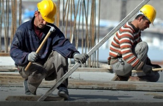 ۳۵درصد کارگران فقط حقوق پایه می‌گیرند