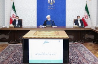 حسن روحانی نوسانات بورس ایران را عادی خواند