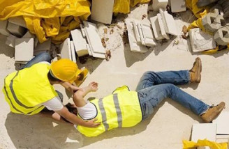 سالانه حدود ۱۰ هزار نفر در ایران قربانی حوادث کار می شوند