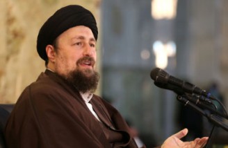 نباید در گذشته خودمان بمانیم