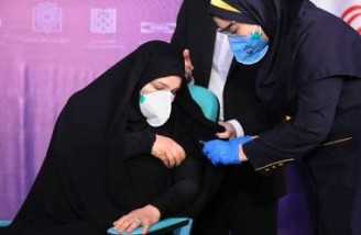 اولین تزریق انسانی واکسن کرونای ساخت ایران انجام شد