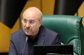 تعرض به مدافعان حرم خاک پاشیدن به آفتاب است