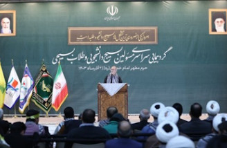 از روز اولی که آمدیم بر طلب جنگ می‌کوبند