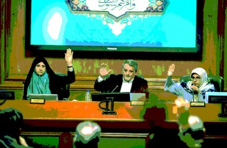 استعفای شهردار تهران در شورای شهر تهران پذیرفته نشد