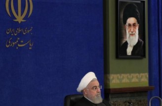 روحانی از دولت جدید آمریکا خواست در برابر قانون تسلیم شود