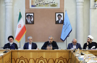 پذیرش دانشجو در رشته‌های فاقد کارکرد اتلاف سرمایه است