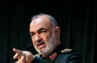 فرمانده سپاه می گوید دشمنان همیشه در حال فرار هستند