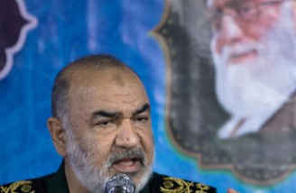وقت آن رسیده که ایران به آمریکا واکسن کرونا بدهد