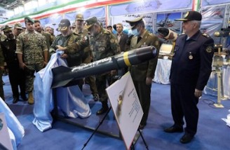 ایران از سامانه موشکی شفق رونمایی کرد