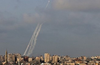  ده‌ها موشک به سمت اسرائیل شلیک شد