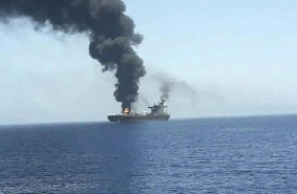یک کشتی تجاری اسرائیل در دریای عمان هدف حمله قرار گرفت