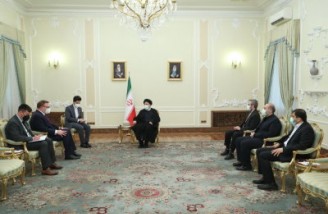 ایران با کشته شدن انسان‌های بیگناه مخالف است