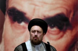 ایستادگی طالبان مقابل استکبار جهانی نباید ما را ذوق زده کند