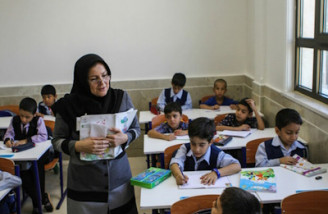تقویم آموزشی ایران شناور می شود