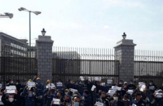 کارگران شرکت توزیع برق سراسر ایران اعتراض کردند