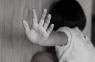 یک معلم مرد هفت دانش‌آموز‌ را مورد تعرض جنسی قرار داد