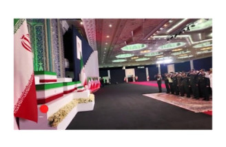 وداع فرماندهان ارشد نیروهای مسلح با فرمانده شهید