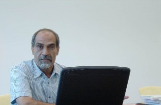 نعمت احمدی از دانشگاه آزاد اسلامی اخراج شد